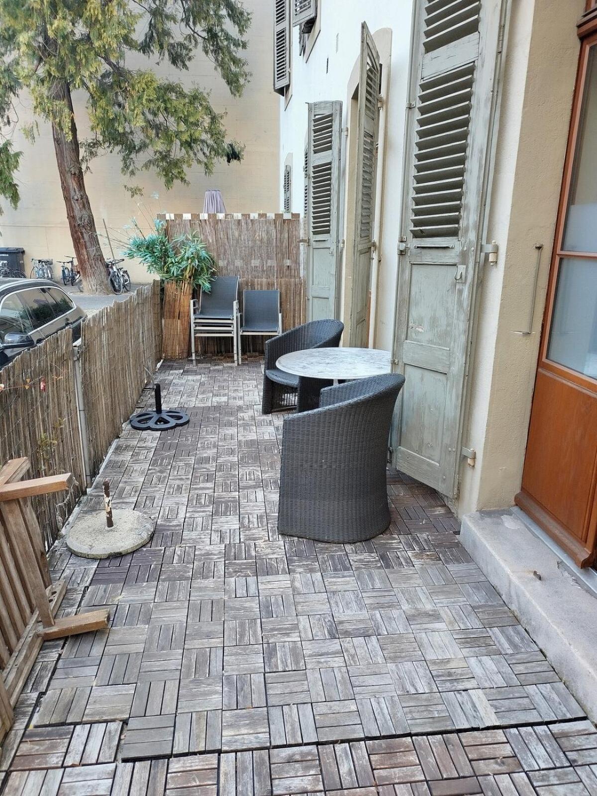 Spacious Unique 150m2 Center